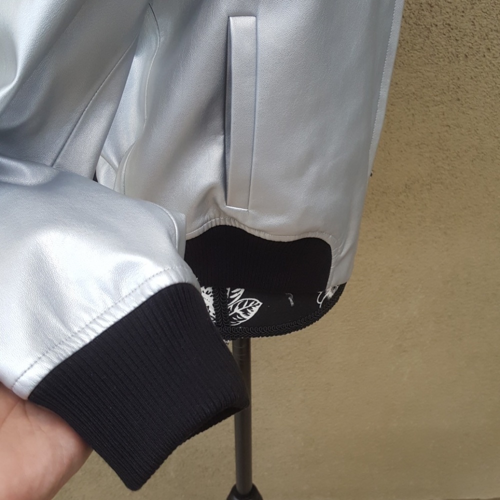 Metallic fitted jacket - Picture 3 of 4